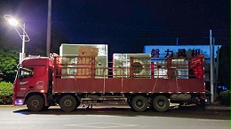 风机厂家:磐力风机三台玻璃钢隔音箱风机发往郑州能源化工厂